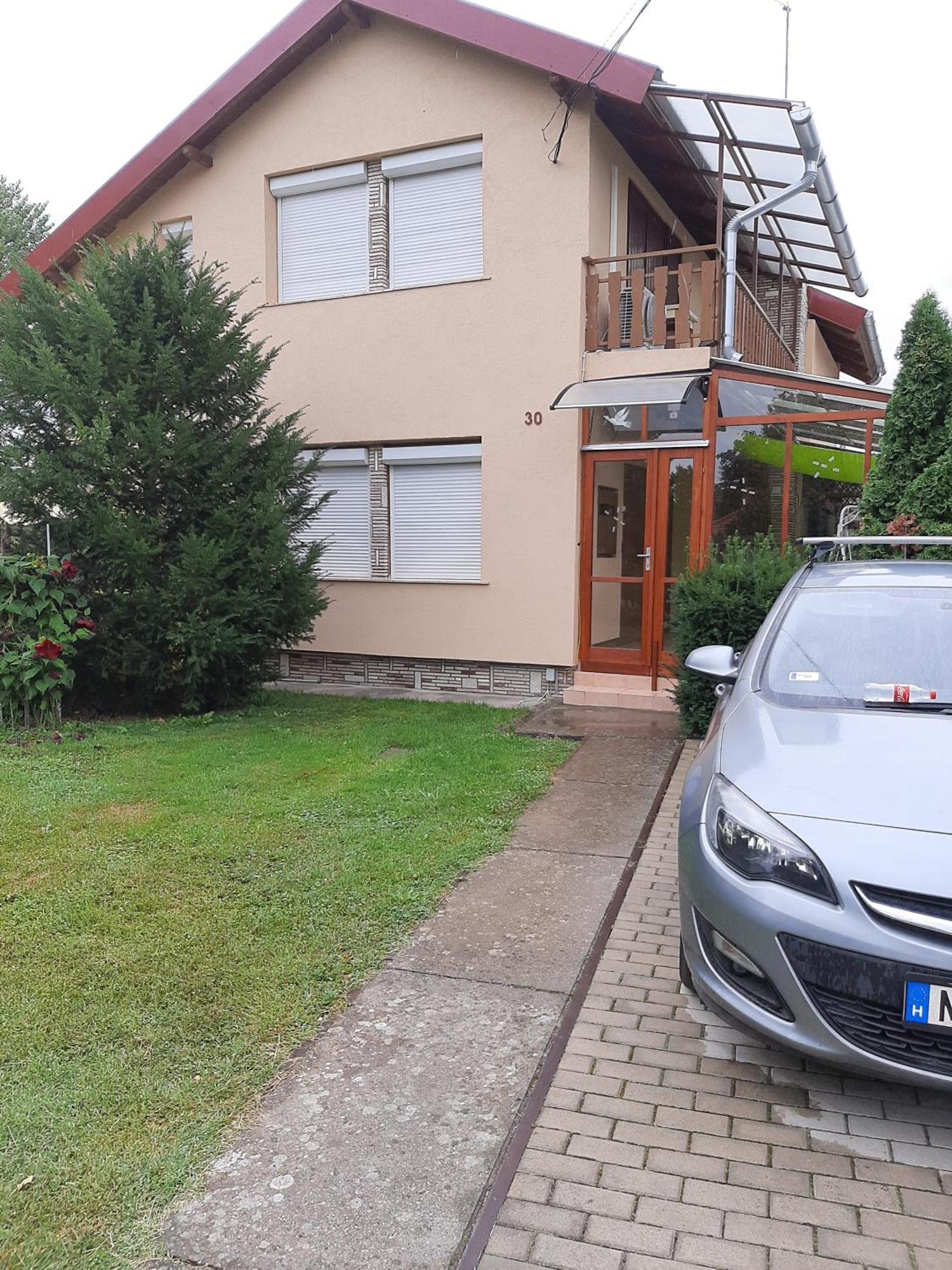 Hotel Agancs Vendégház à Balatonszárszó Extérieur photo