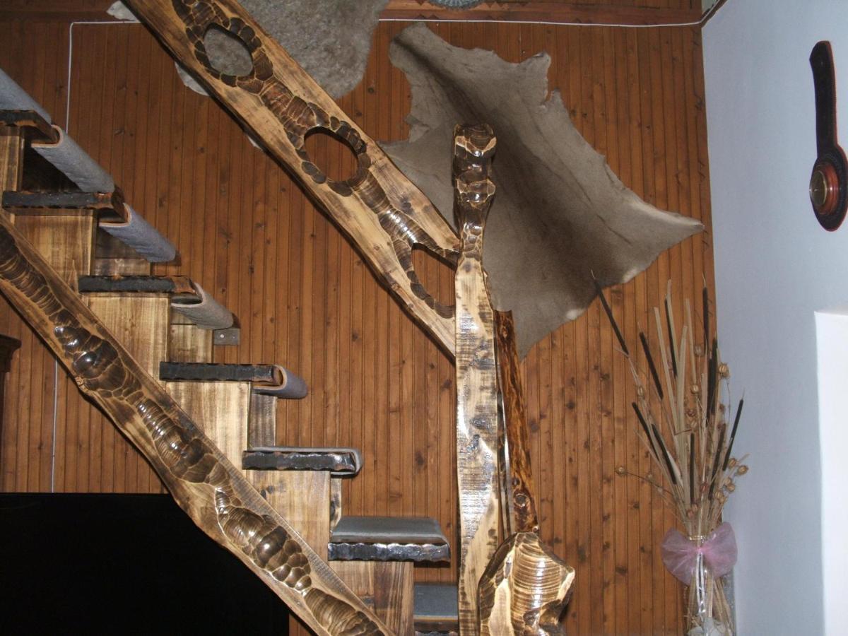 Hotel Agancs Vendégház à Balatonszárszó Extérieur photo